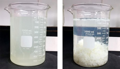 Mélange d'eaux usées de rinçage de cuves de production de shampoing et savon – avant et après traitement avec un produit coagulant-floculant dernière génération NISKAE