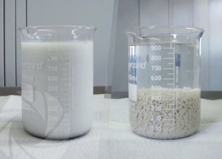 Test de coagulation et de floculation pour des eaux usées provenant d'un procédé de rinçage d'encolleuse 